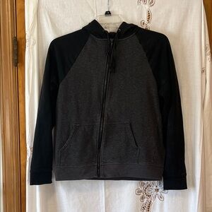 Urban pipeline size men’s small Charcoal and Black Zip-Up Hoodie